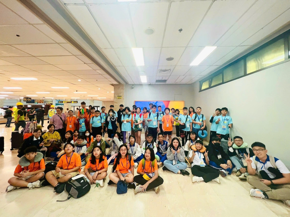 Quá Trình Di Chuyển Khi Học Sinh Tham Gia Trại Hè Tại Philippines