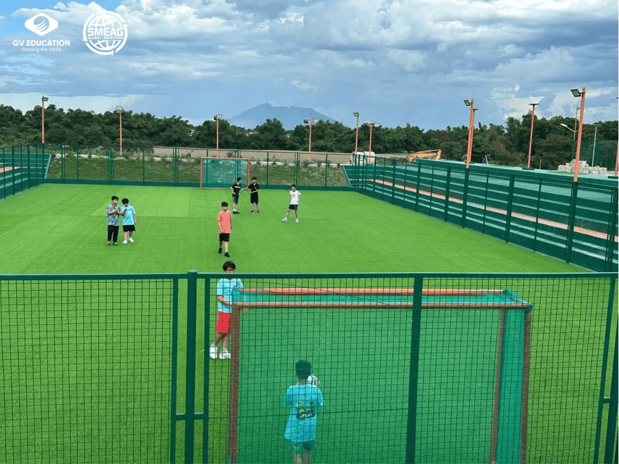 Các Hoạt Động Ngoài Trời Tại Trại Hè Philippines SMEAG